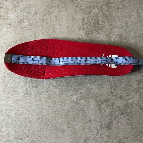 Royal Canadian Lethbridge Winter Boots - Picture 10 of 11